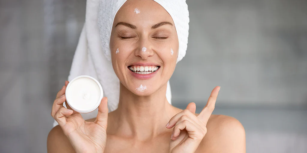 Things To Consider Before Buying A Silicone-Free Moisturizer